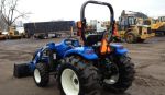 Traktor New Holland T3040 + celní nakladac